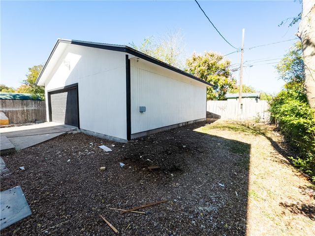 1730 Harvard St, Corpus Christi, TX 78416