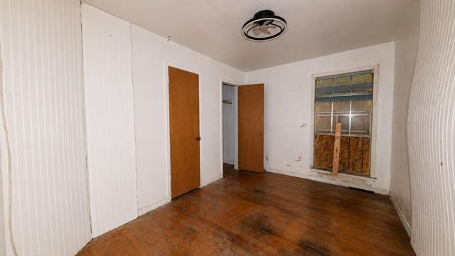 315 Deepgrove Drive, Houston, TX 77037