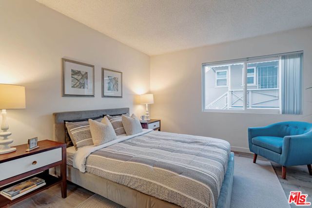 1833 N NORMANDIE Avenue 307, Los Angeles, CA 90027