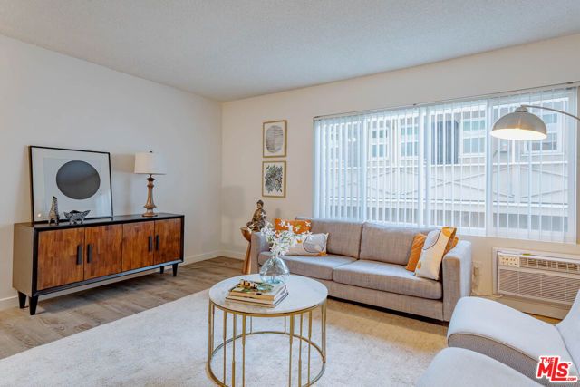 1833 N NORMANDIE Avenue 307, Los Angeles, CA 90027