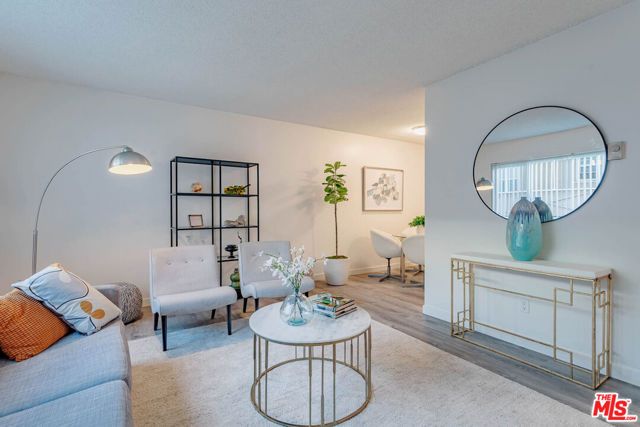 1833 N NORMANDIE Avenue 307, Los Angeles, CA 90027