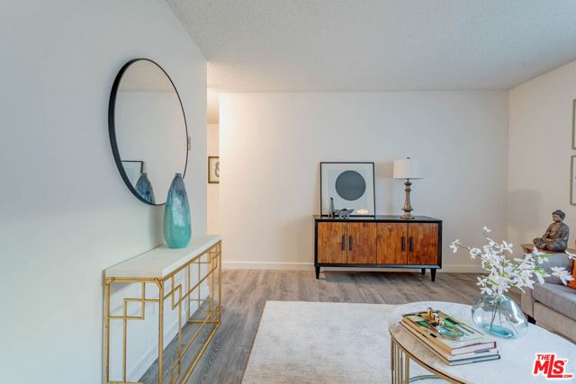 1833 N NORMANDIE Avenue 307, Los Angeles, CA 90027