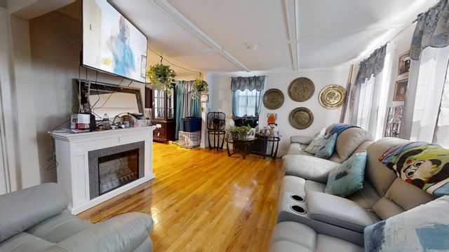 193 Main Street, Plaistow, NH 03865