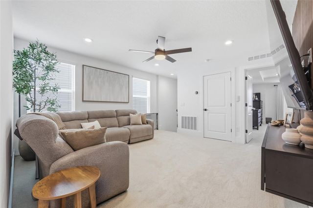 1663 CROWNCREST DRIVE, Apopka, FL 32703