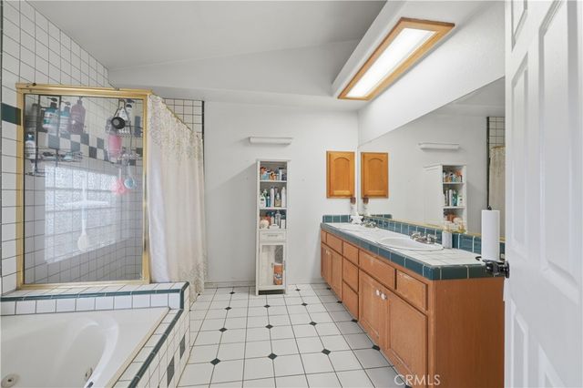 12035 Barbet, Phelan, CA 92371