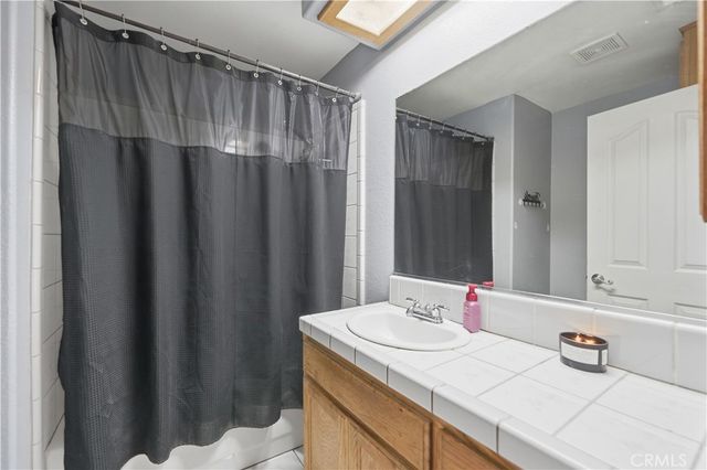 12035 Barbet, Phelan, CA 92371