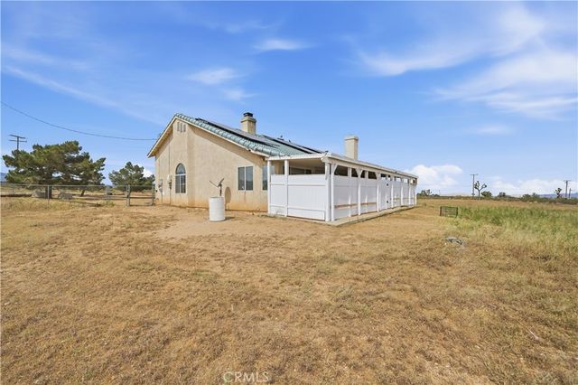 12035 Barbet, Phelan, CA 92371