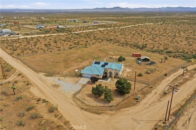 12035 Barbet, Phelan, CA 92371