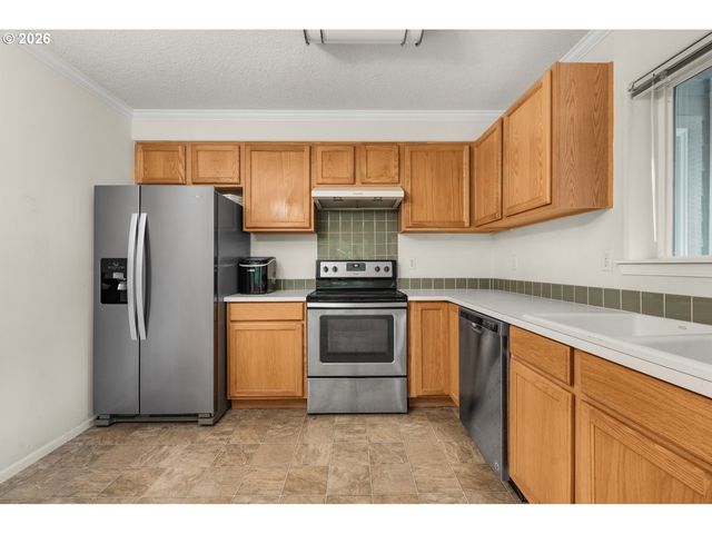 11629 Se FULLER Rd, Milwaukie, OR 97222