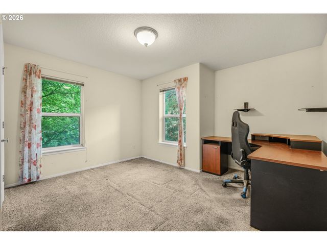 11629 Se FULLER Rd, Milwaukie, OR 97222