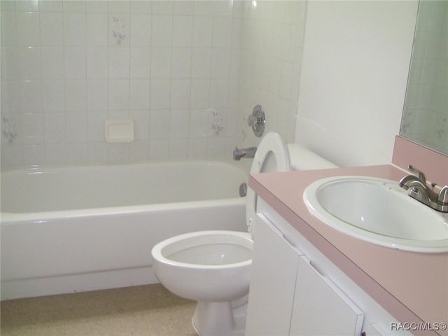 205 N Entry Oaks Point, Lecanto, FL 34461