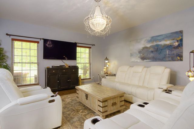 17131 CR Rd. 373, Gladewater, TX 75467