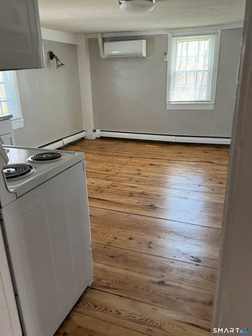 8 Alto Road Flr 2 A, Burlington, CT 06013