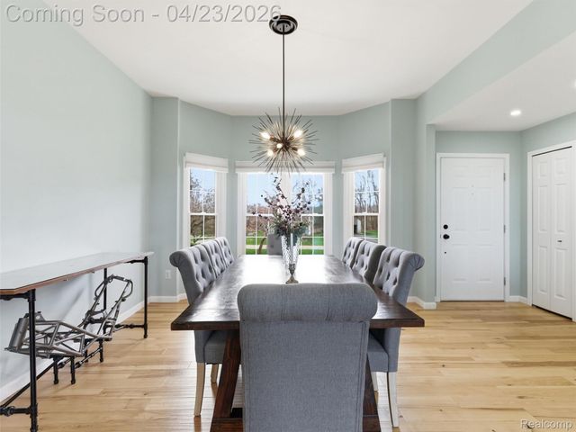 6163 Rosewood Parkway, White Lake Charter Township, MI 48383