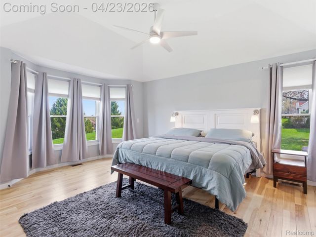 6163 Rosewood Parkway, White Lake Charter Township, MI 48383