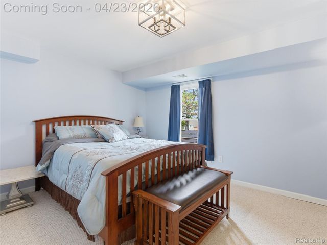 6163 Rosewood Parkway, White Lake Charter Township, MI 48383