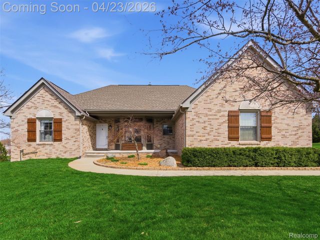6163 Rosewood Parkway, White Lake Charter Township, MI 48383