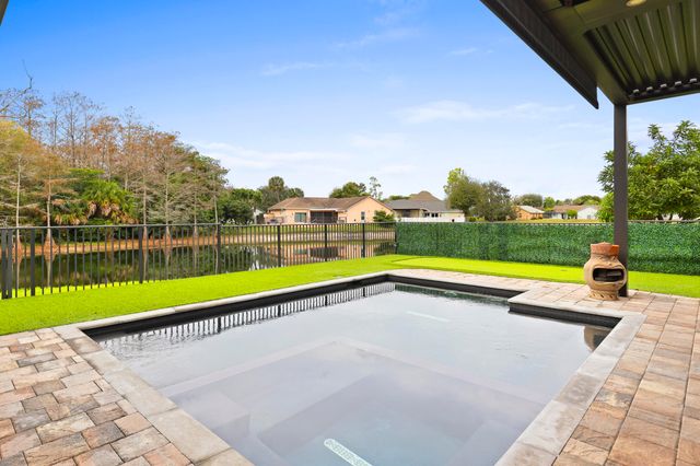 3653 Cypress Wood Court, Lake Worth, FL 33467