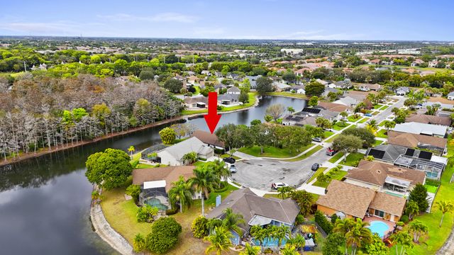 3653 Cypress Wood Court, Lake Worth, FL 33467