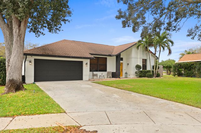 3653 Cypress Wood Court, Lake Worth, FL 33467