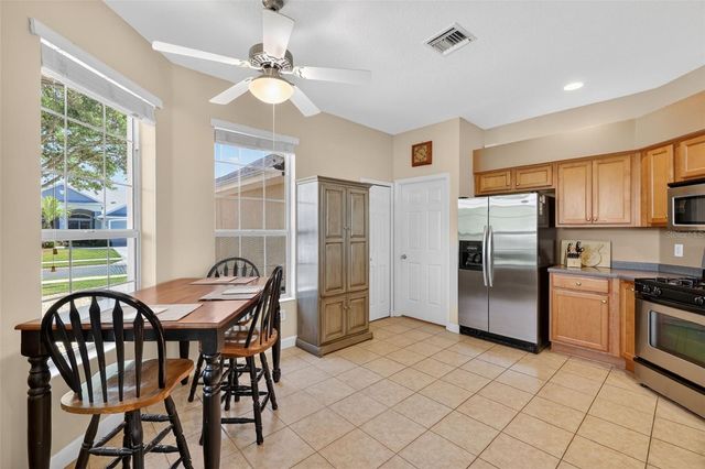 2359 WAKEFIELD WAY, Mount Dora, FL 32757
