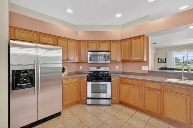 2359 WAKEFIELD WAY, Mount Dora, FL 32757