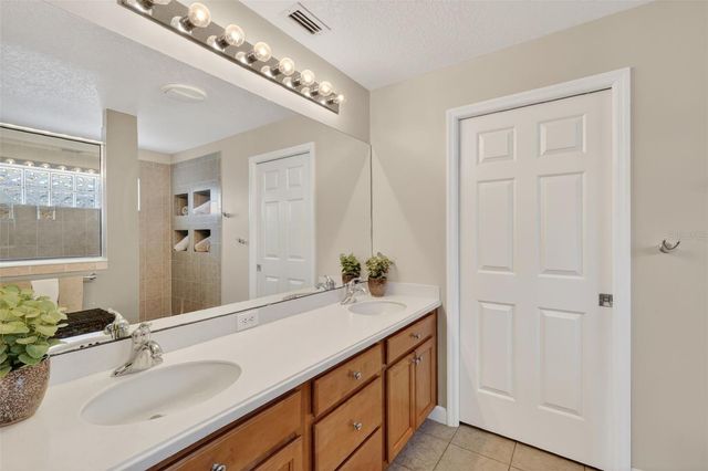 2359 WAKEFIELD WAY, Mount Dora, FL 32757