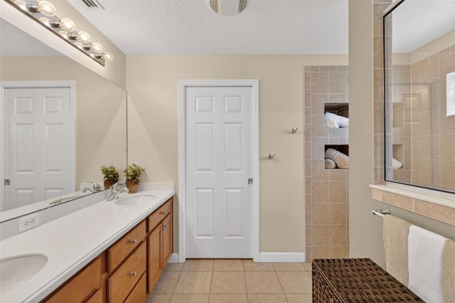 2359 WAKEFIELD WAY, Mount Dora, FL 32757