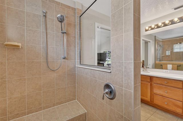 2359 WAKEFIELD WAY, Mount Dora, FL 32757
