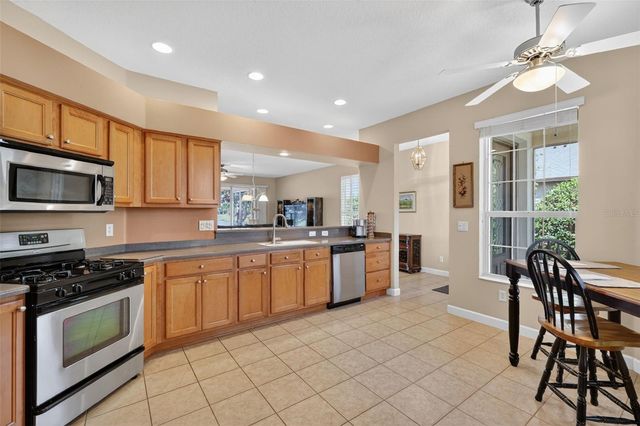 2359 WAKEFIELD WAY, Mount Dora, FL 32757
