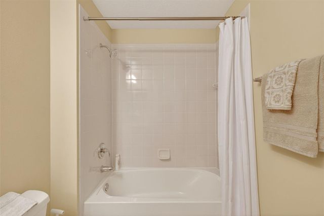2359 WAKEFIELD WAY, Mount Dora, FL 32757