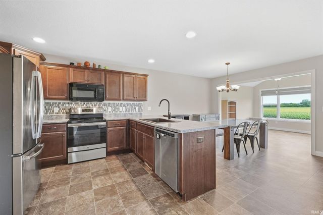 3765 Woodcliffe Drive, New Haven, IN 46774