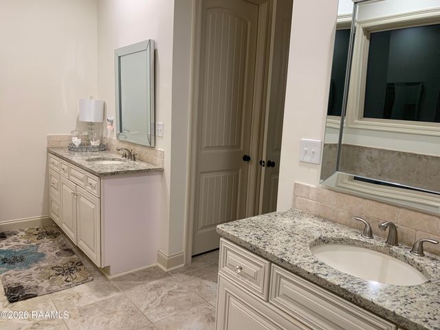 115 Sugar Ridge Lane, Youngsville, LA 70592