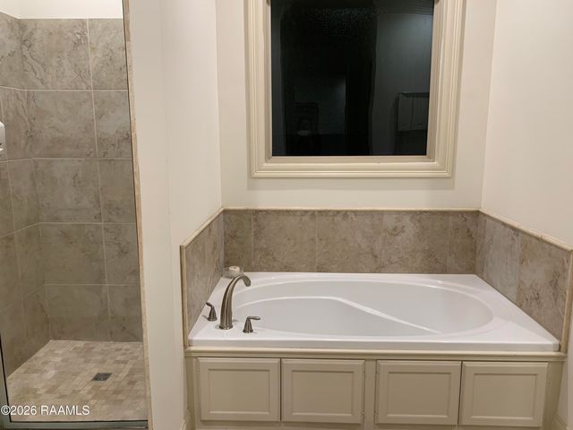 115 Sugar Ridge Lane, Youngsville, LA 70592