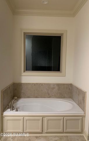 115 Sugar Ridge Lane, Youngsville, LA 70592