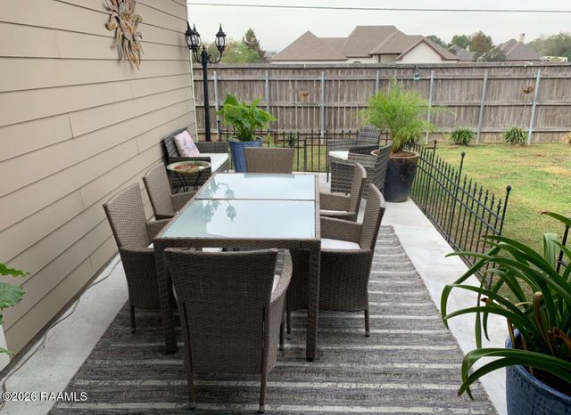 115 Sugar Ridge Lane, Youngsville, LA 70592