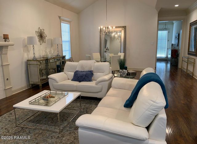 115 Sugar Ridge Lane, Youngsville, LA 70592