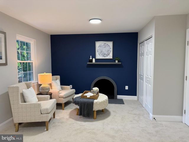 9983 HEMLOCK WOODS LN, Burke, VA 22015