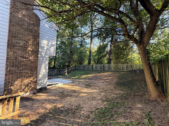 9983 HEMLOCK WOODS LN, Burke, VA 22015