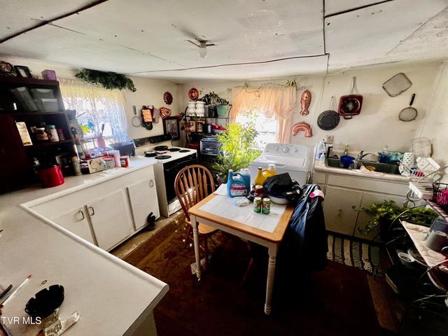7045 Lone Star Road, Kingsport, TN 37660