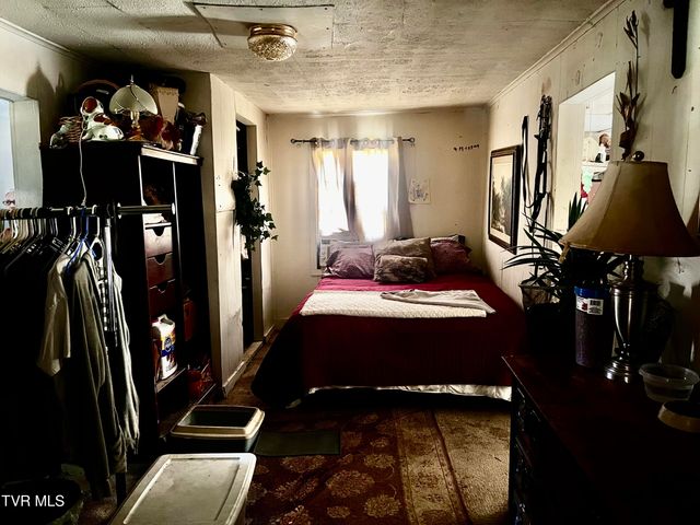 7045 Lone Star Road, Kingsport, TN 37660