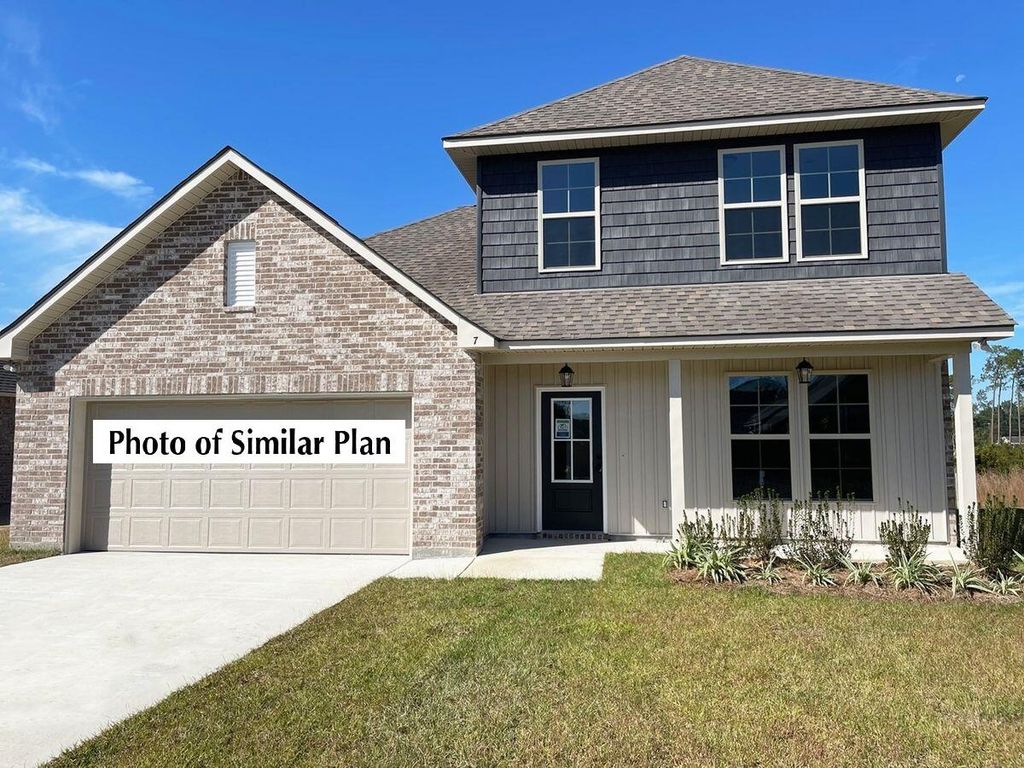 215 Bon Ami Drive, Freeport, FL 32439