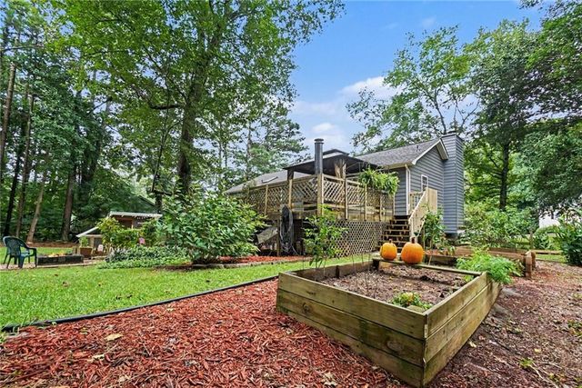 202 Johnstons Drive, Dallas, GA 30157