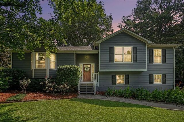 202 Johnstons Drive, Dallas, GA 30157