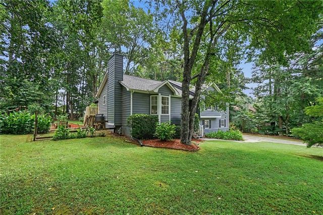 202 Johnstons Drive, Dallas, GA 30157