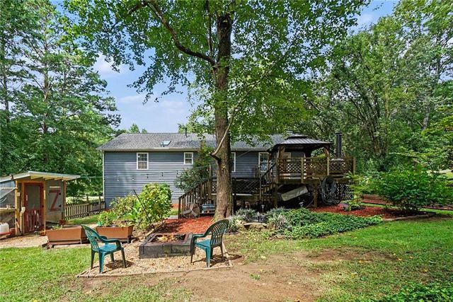202 Johnstons Drive, Dallas, GA 30157