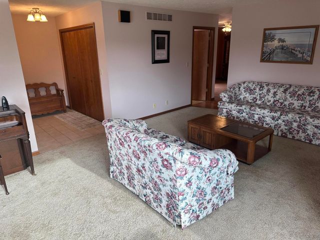 163 Regency Parkway, La Porte, IN 46350