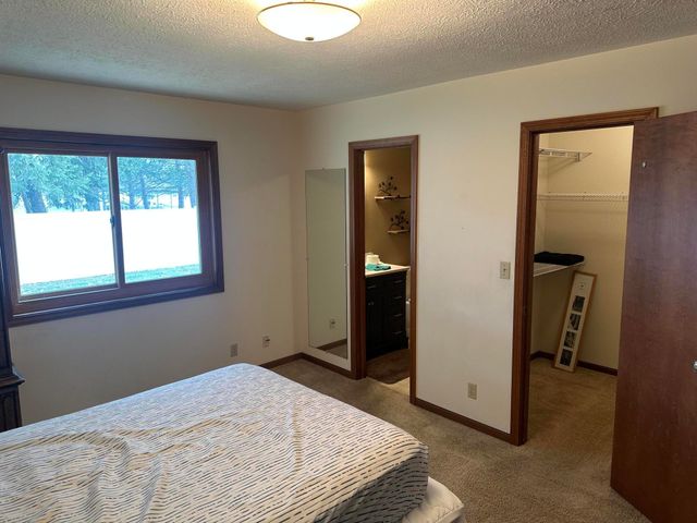 163 Regency Parkway, La Porte, IN 46350