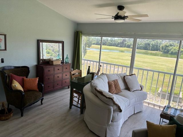 1041 CAPRI ISLES BOULEVARD 219, Venice, FL 34292