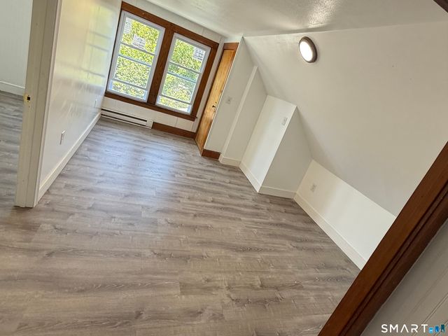 142 Montauk Avenue 3rd Floor, New London, CT 06320